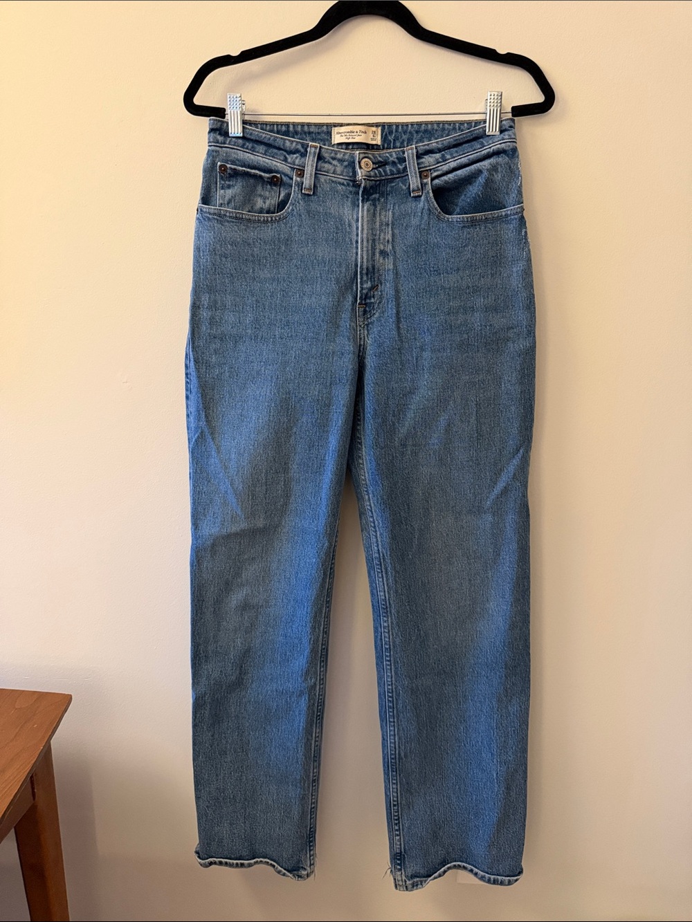 Abercrombie 90’s Relaxed Jean High Rise Curve Love